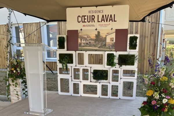 Helo-inguration-mur-vegetalise-1